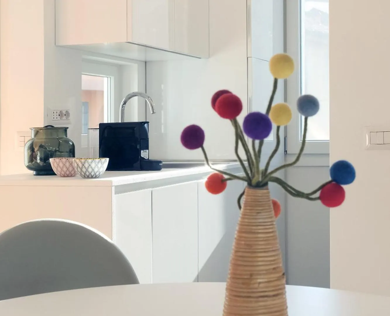 Comecasa Charming Apartment Porta Romana contacts